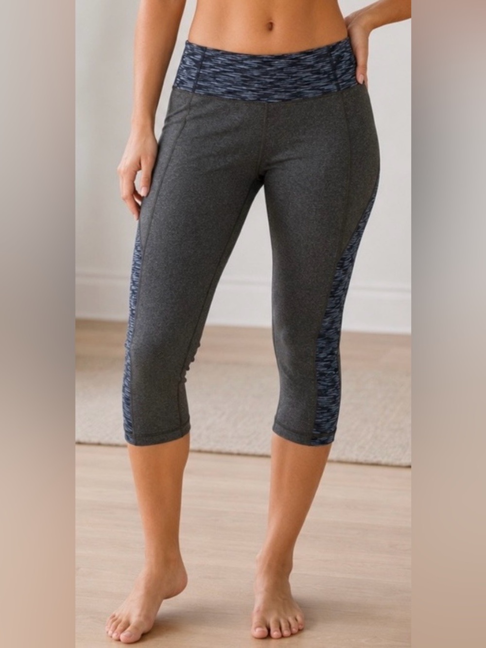 Athleta Split Revolution Large Capri Leggings Gray Blue Space Dye Yoga Running